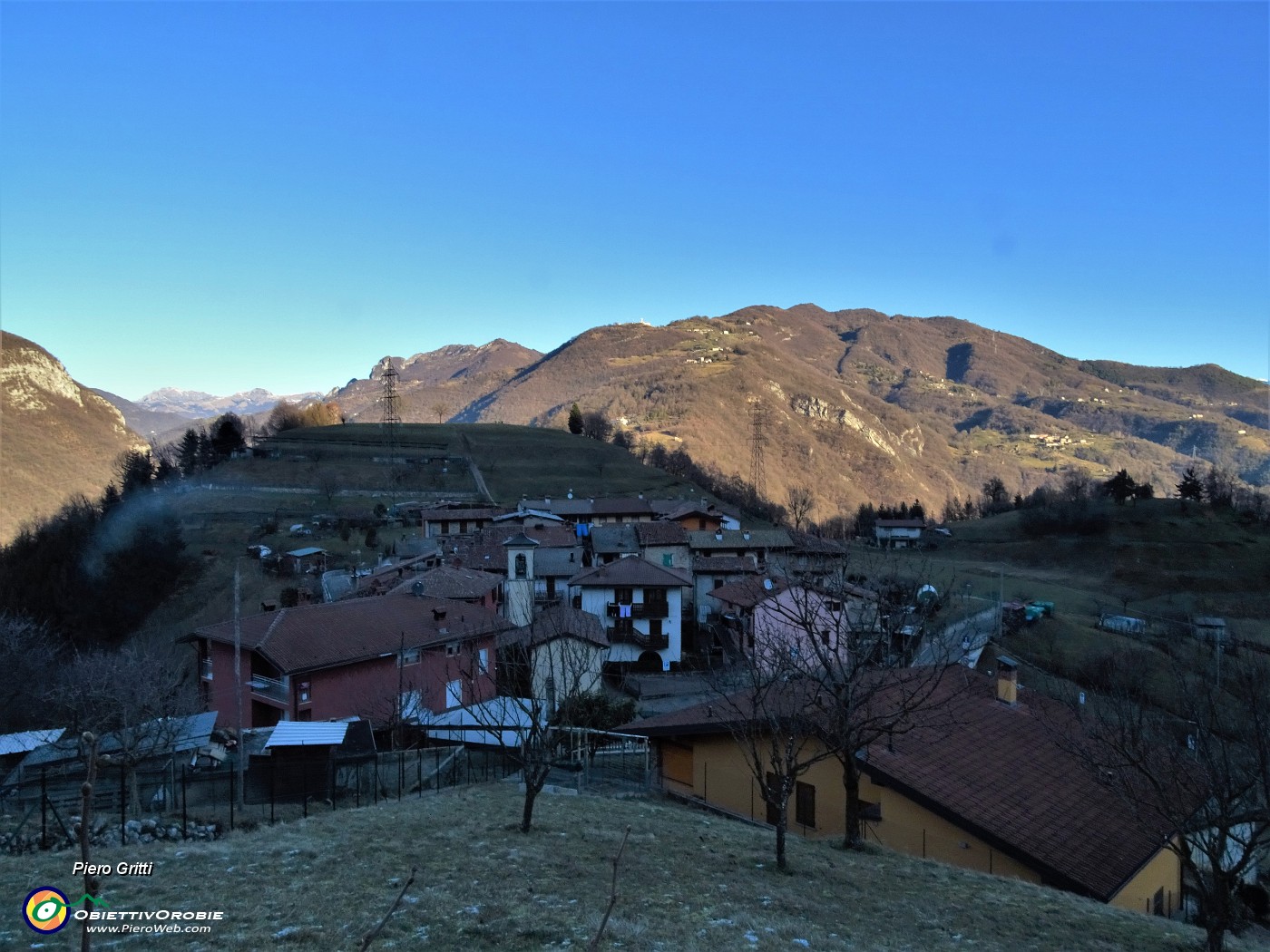 11 Partiamo da Cler di Sedrina (510 m) sul sent. 507.JPG